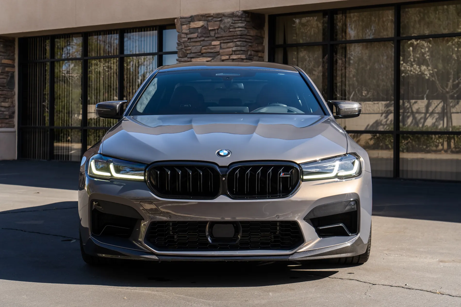 2022 BMW M5