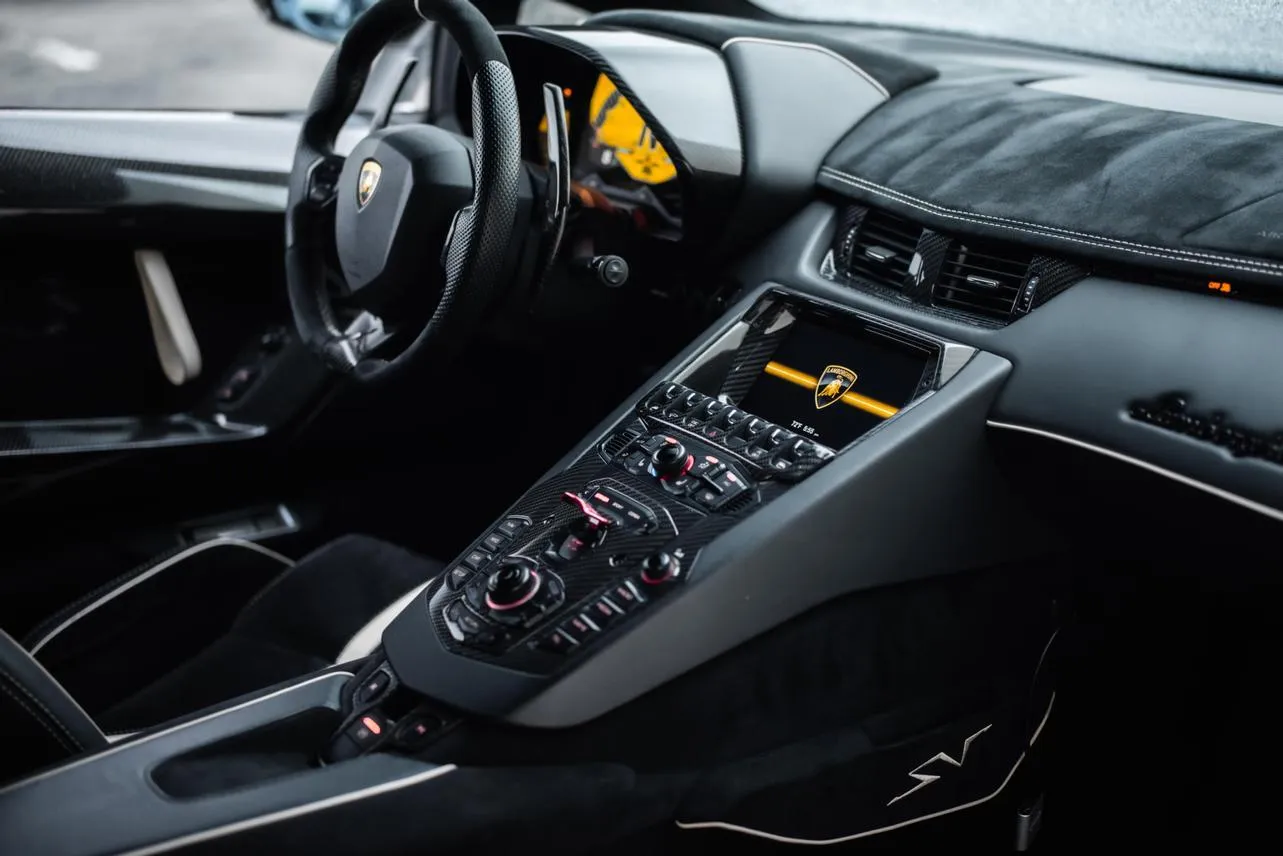 2017 Lamborghini Aventador SV LP